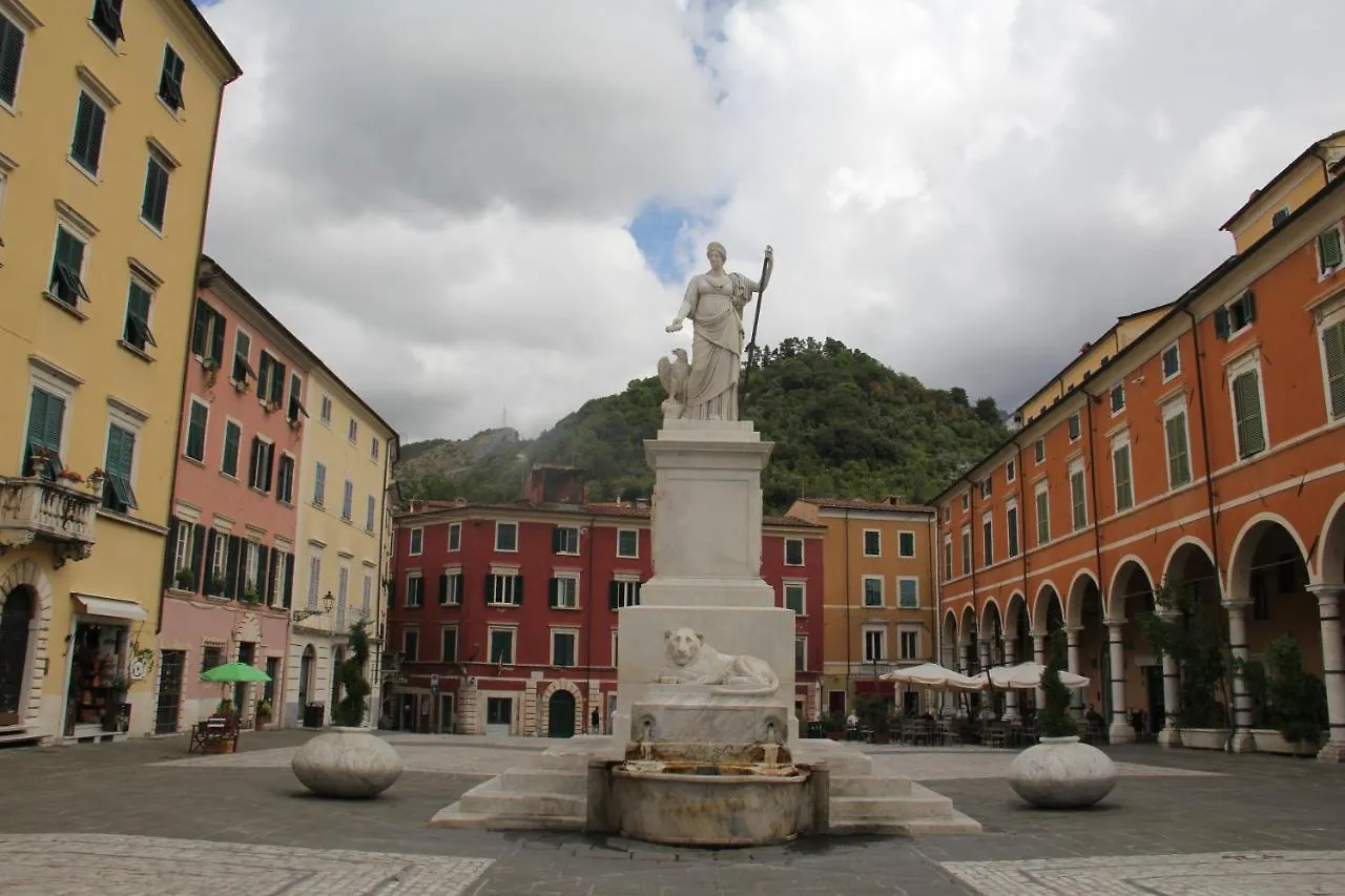 La Porta Sui Monti Di Luna Carrara Apartment