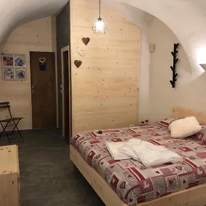 Sweet Mountain , Ponte Di Legno Italia
